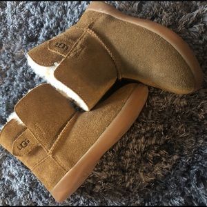 KID UGG BOOTS